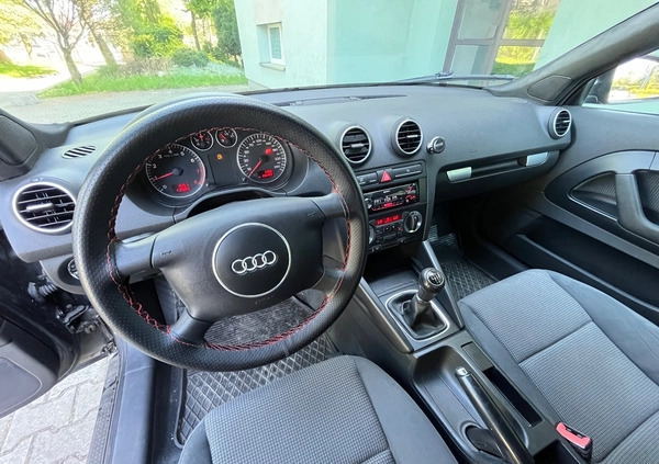 Audi A3 cena 9500 przebieg: 212000, rok produkcji 2003 z Bieruń małe 211